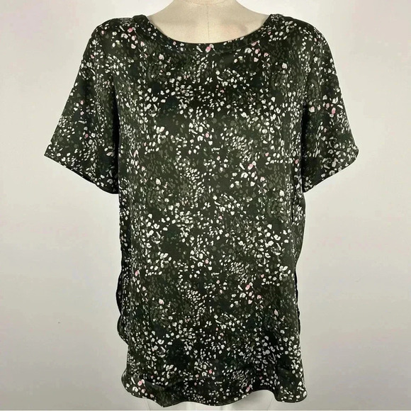 🌟Banana Republic  Shirt Womens Green Pink Print Top Career Office Mistletoe S - Picture 2 of 10